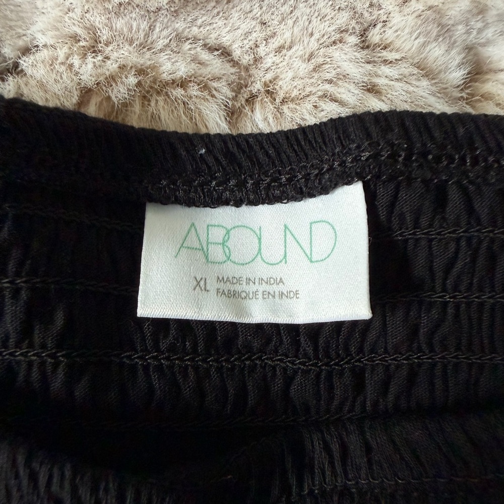 Black Ribbed Off the Shoulder Top - Picture 3 of 3